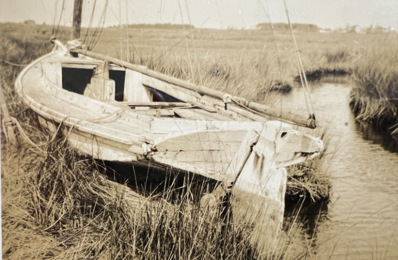 An Index of Historic Photos of Small Sailing Workboats at CBMM