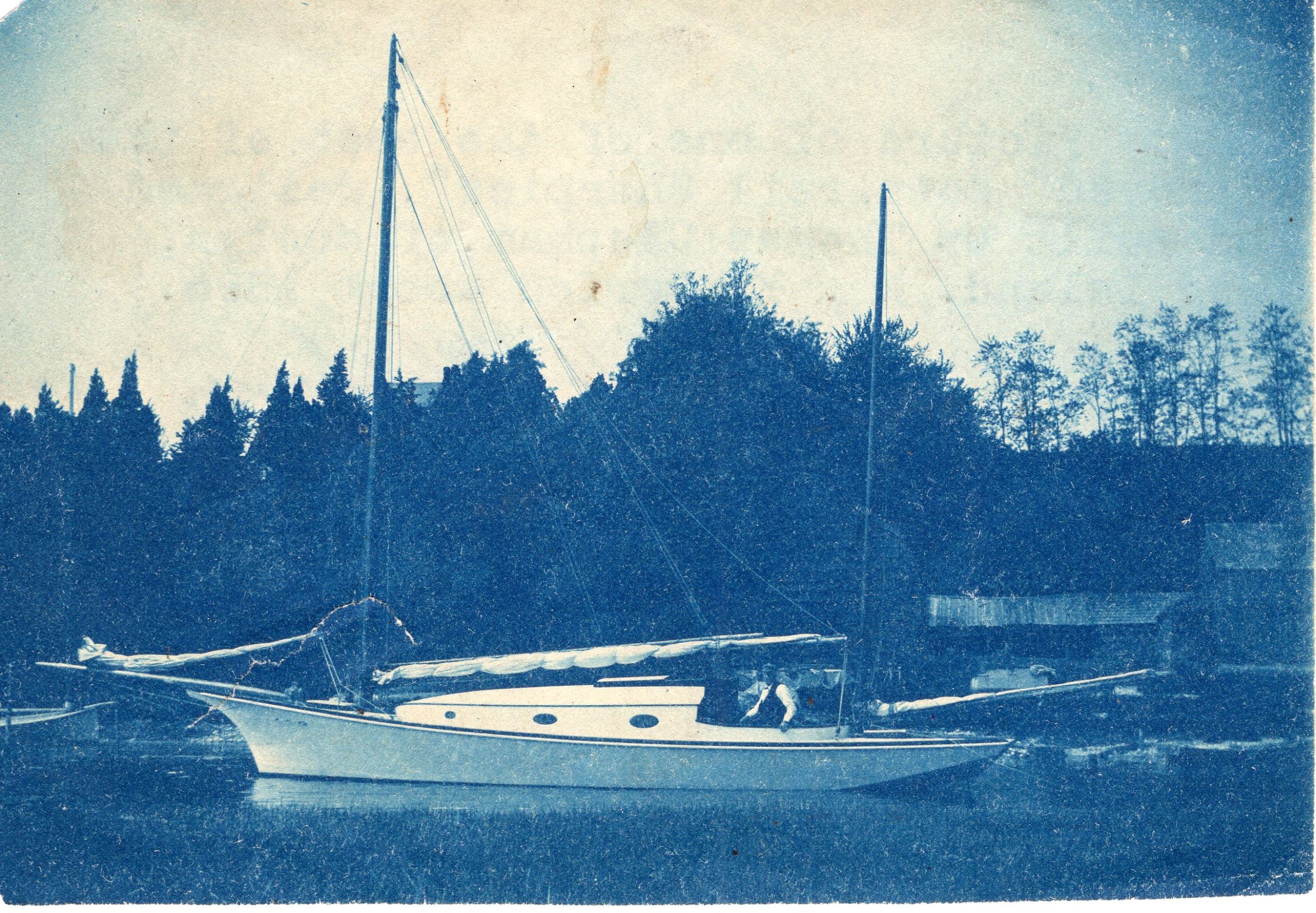 Modified Sharpies and Deadrise Skiffs - the Clapham Connection