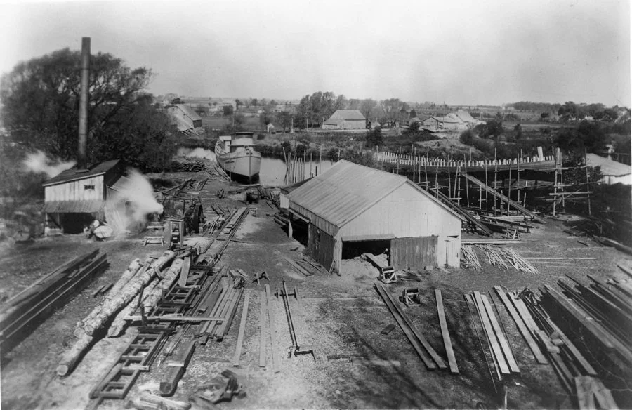 Abbott’s Shipyard on the Mispillion in Milford, Delaware, in the 1890s. Sawmill operating in the shipyard was typical of large shipbuilding operations. (Photo from Delaware Public Archives)