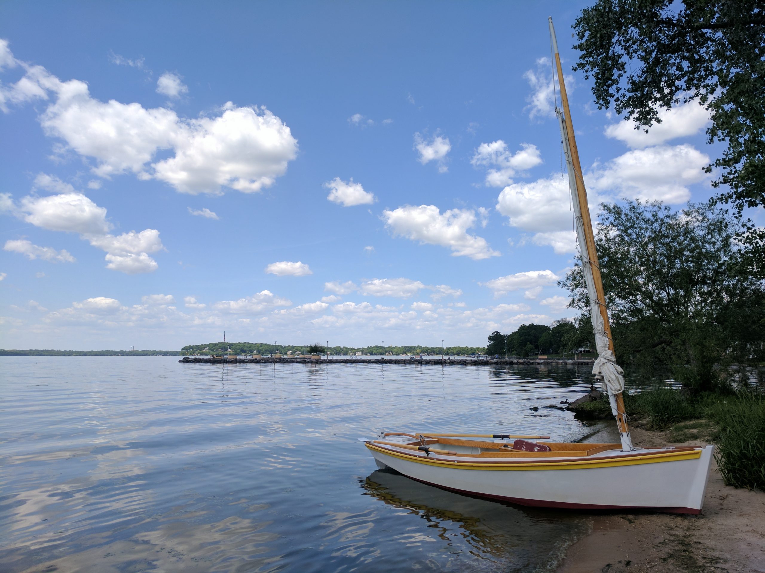 The Chesapeake Bay sharpie "Caroline C."