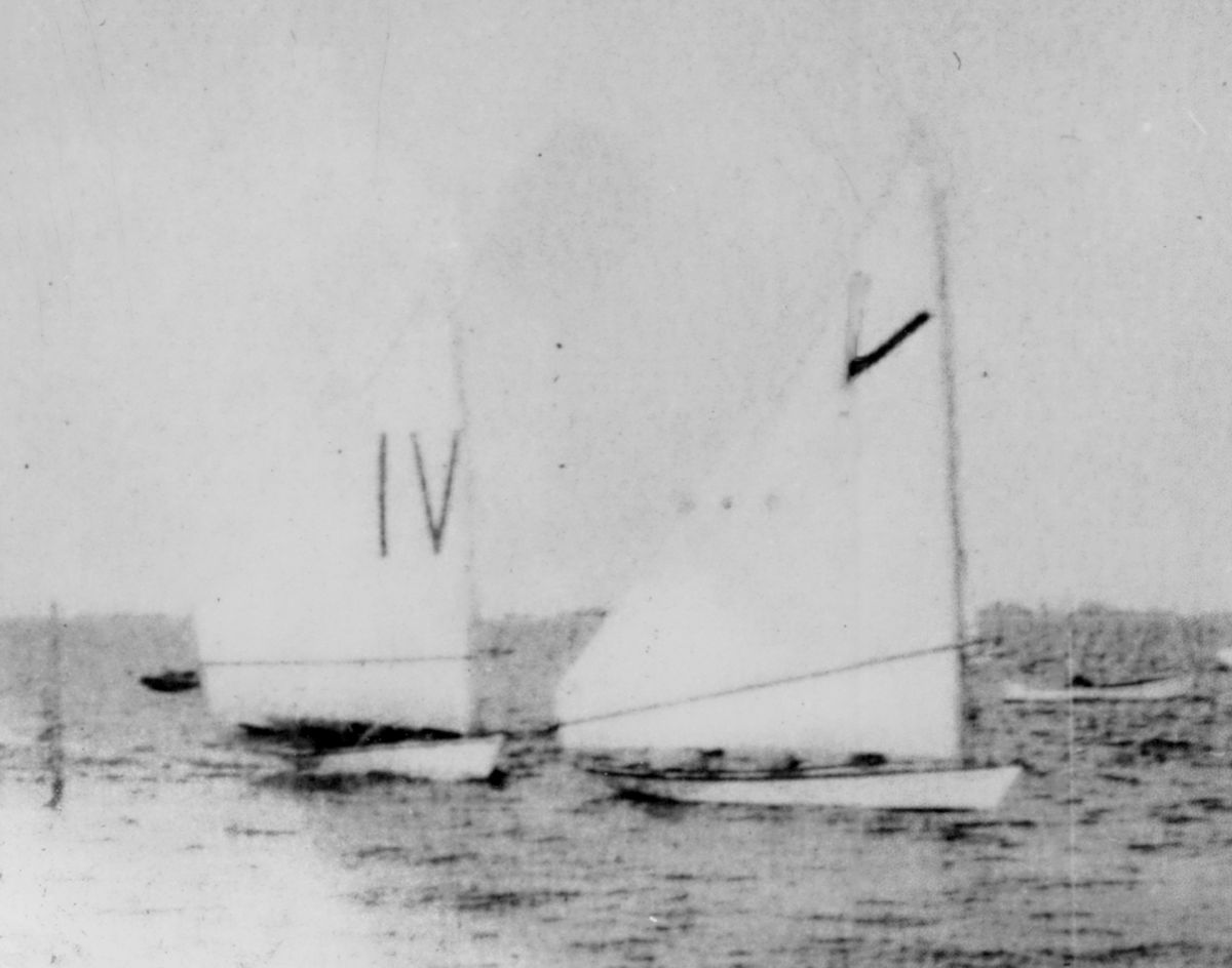 Race004B